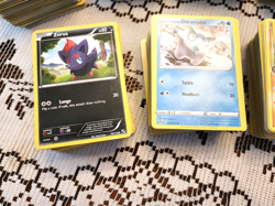 Pokemon 900 Pokemon TCG Trading Cards Collection - Image 4
