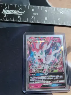 2017 Pokemon Sun & Moon Sylveon GX Guardians Rising Yellow Alternate Art 92a/145 - Image 5