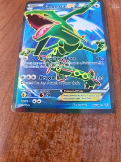 FULL ART Rayquaza EX ULTRA RARE 104/108 Pokemon XY Roaring Skies - Image 3