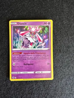 DIANCIE 068/189 HOLO LUCENTEZZA SIDERALE SPADA E SCUDO CARTA POKEMON ITA - Image 1