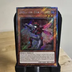 Yugioh! TCG - Inzektor Dragonfly - Platinum Secret Rare - RA04-EN172 - Stampede - Image 1