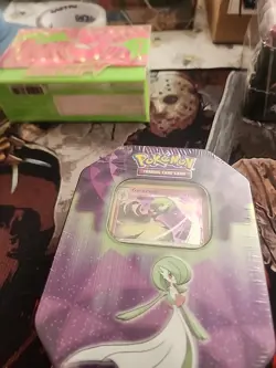 Gardevoir, Strong Bonds Tin 2019 Pokemon, Brand New, Factor Sealed. RARE FIND!! 820650102851 - Image 1