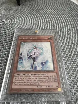 YuGiOh Effect Veiler NKRT-EN039 Platinum Rare LP Noble Knights Limited - Image 1