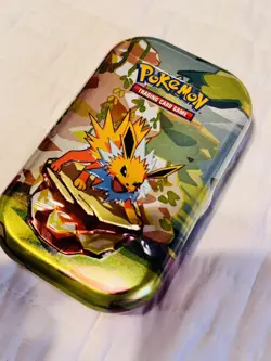 Pokemon TCG: Scarlet & Violet Prismatic Evolutions Jolteon Mini Tin Sealed - Image 3