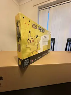 Pokemon TCG Celebrations 25th Anniversary Pikachu V UNION Collection Box Sealed! - Image 4
