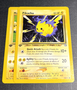 2000 Pokemon PIKACHU Neo Genesis Set 1ST EDITION GREY STAMP Error Card 70/111 NM - Image 2