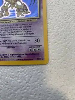 Alakazam 001/102 Base Set Holo Light Play Pokemon Card Original - Image 2