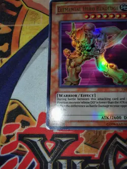 Elemental Hero Bladedge ysd-en019 Unltd Ed (MP) Ultra Rare Yu-Gi-Oh! - Image 4