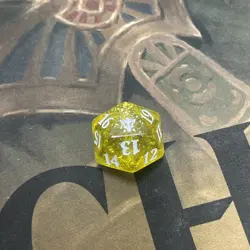 MTG Magic 20 Sided Spindown Die Dragons of Tarkir Yellow Color 20 Dice D20 - Image 1