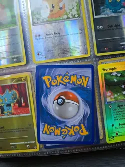 Buizel 72/130 Diamond & Pearl Pokemon Card 2007 NM Condition Reverse Holo Foil - Image 2