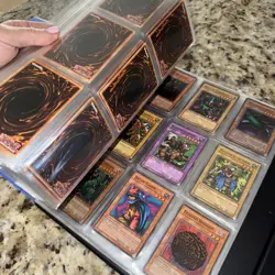 Huge Binder Collection Lot of Over 400 Pokeman Cards Mixed - Image 4