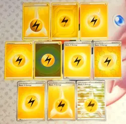 Lot Of 10 Pokemon Lightning Energy Cards W/ Holo & Reverse - Image 1