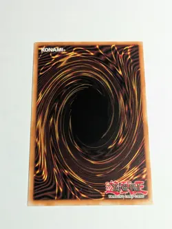 Yugioh Dark Magician YSYR-EN001 Ultimate Rare 1st Edition NM - Image 3