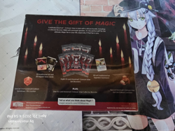 Magic: The Gathering Innistrad: Crimson Vow Gift Bundle 8 Set Boosters 630509995172 - Image 3