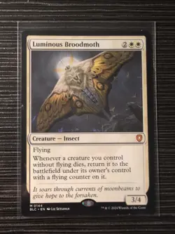 Luminous Broodmoth Commander: Bloomburrow Regular - Image 1