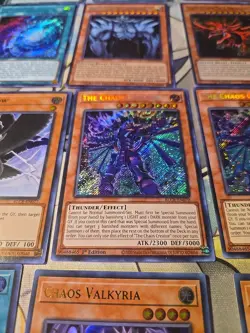 YUGIOH TCG | 32 Card Mixed Modern Yugioh HOLO Lot LP-NM - Image 5