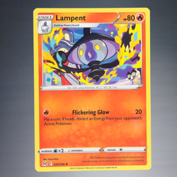 2022 POKEMON LAMPENT #025/196 SWSH LOST ORIGIN UNCOMMON STAGE 1 TRADING CARD - Image 1