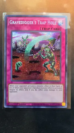 Yugioh 1x Gravedigger's Trap Hole ETCO-EN078 Secret Rare 1st Edition Near Mint - Image 1
