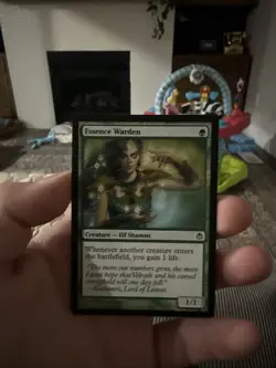 Essence Warden Duel Decks: Ajani vs. Nicol Bolas Regular - Image 1