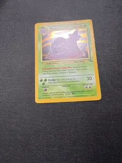 NM (Unlimited) Pokemon MUK Card FOSSIL Set 13/62 Holo Rare - Image 3