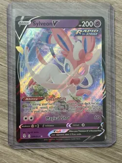 Sylveon V 074/203 - Evolving Skies - Ultra Rare Holo Pokemon Card Near Mint (NM) - Image 1