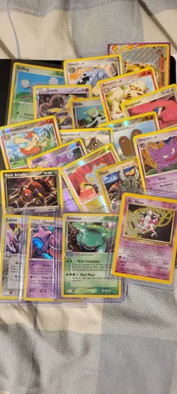 Vintage NEVER LOSE Pokemon Trading Card LOT w/guaranteed money value -BIG- - Image 1