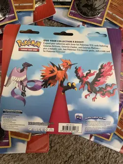 Pokemon TCG cards featuring Galarian Articuno, Galarian Zapdos, and Galarian Mol - Image 2