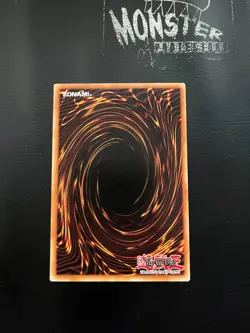 YUGIOH SUMMONER MONK GOLD RARE GLD4-EN022 LIMITED EDITION - Image 2