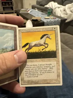 Pearled Unicorn MTG Core Set 4th Edition Regular - Image 1