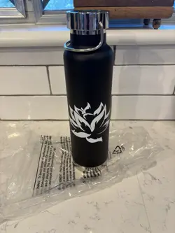 MTG MagicCon Las Vegas 2025 Black Lotus VIP 25 oz. Stainless Water Bottle NEW - Image 1