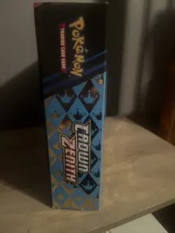 Pokemon Crown Zenith Shiny Zacian Premium Figure Collection Sealed Box 820650851636 - Image 2