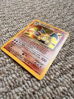 Pokemon Charizard Base Set 4/102 Holographic non shadowless Rare Near Mint - Image 5