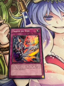 VOID TRAP HOLE FRENCH SUPER RARE REDU-EN076 FR076 NEAR MINT YUGIOH TCG - Image 1