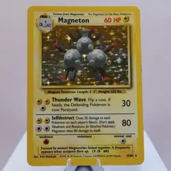 Pokemon TCG - Magneton 9/102 Base Set Holo Rare WOTC 1999 - EXC - Image 2