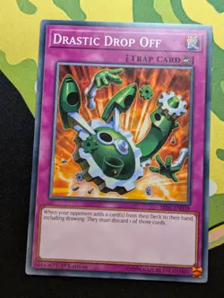 Drastic Drop Off - SR05-EN039 - Common - Light Play - Yugioh - Image 1