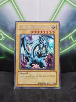 Yugioh Blue-Eyes White Dragon BPT-009 Secret Rare LP/MP - Image 1