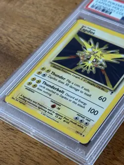 Pokemon 2002 Legendary Collection Zapdos Holo Card #19 PSA 6 - Image 4