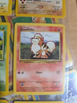 1999 Pokemon GROWLITHE 28/102 1st Edition Shadowless Base Set. - Image 1