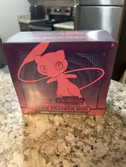 Pokemon Fusion Strike Elite Trainer Box - SWSH08 ETB - Image 1