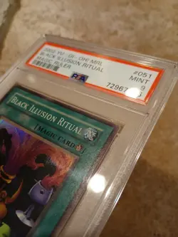2002 Yugioh Black Illusion Ritual PSA 9 Magic Ruler MRL-051 (Minor Case Scuffs) - Image 4