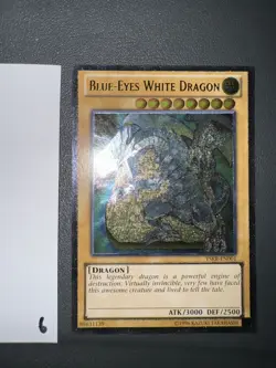 YuGiOh Blue-Eyes White Dragon YSKR-EN001 Ultimate Rare Unlimited (NM) - Image 1