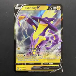 Pokemon TCG Toxtricity V Rebel Clash 070/192 Holo Ultra Rare - Image 1