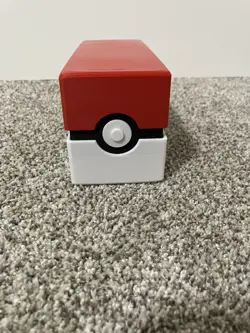 Pokemon Pokeball Card Case - Image 1