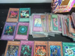 Small Lot Of Yu-Gi-Oh Cards With SDY Box - Image 4