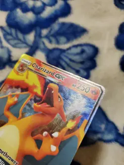 Heavy Played Pokemon TCG Card English Hidden Fates Charizard GX 9/68 Holo Rare - Image 3