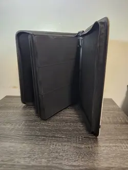 One Piece Card Binder Cards Holder Fits 450 Cards w/ 50 Removable Sleeves - Image 4