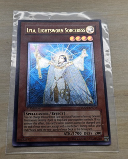 Yu-Gi-Oh - Lyla, Lightsworn Sorceress - LODT-EN019 - Ultimate Rare 1st Edition - Image 2