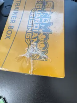 2017 POKEMON TCG SUN & MOON GUARDIANS RISING ETB ELITE TRAINER BOX SEALED B1 - Image 2
