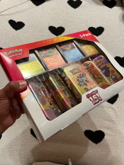 Pokemon TCG Scarlet & Violet 151 5-Pack of Mini Tins and 4 Promos Costco Bundle - Image 5