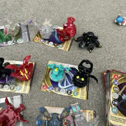Bakugan Battle Brawlers Bundle Lot 20+ Bakugan 50+ Cards Rare Collectible Toys - Image 4